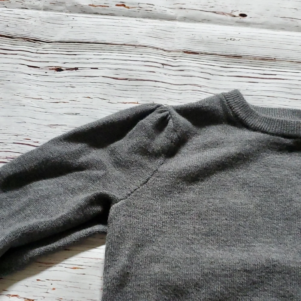 Gap Girls Gray Long Sleeve Sweater 👩
